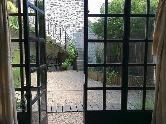 Feriehus Charming In The Heart Of Fons-sur-Lussan